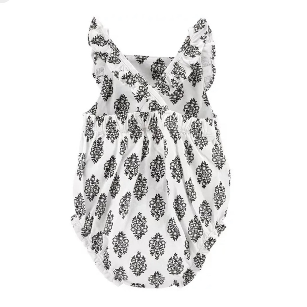NWT Carter’s Romper Neutral Black and White Ruffle Straps Damask Print Size 18M